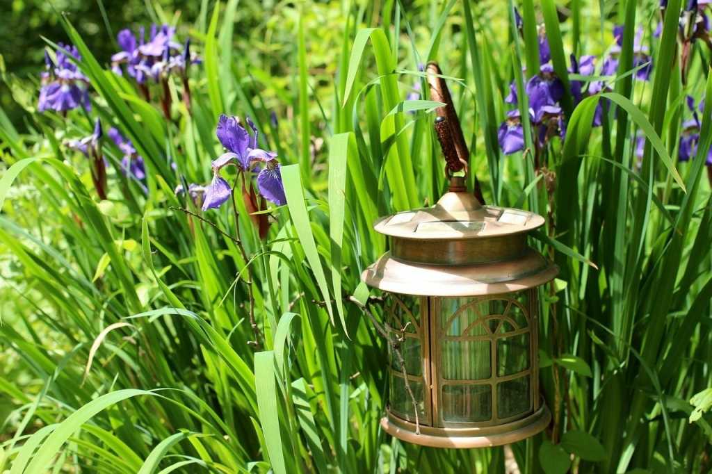 Eine schöne Gartenbeleuchtung kann jeden Garten individuell in Szene setzen.