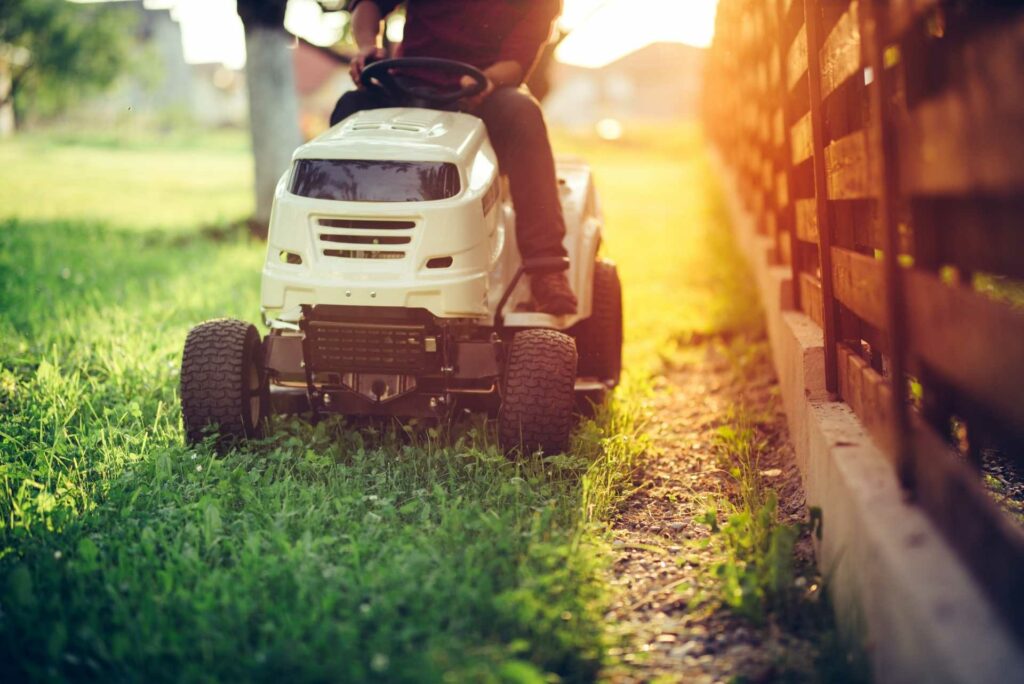 Rasenmäher Traktor für große Flächen