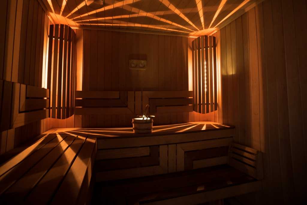 Stimmungsvolle Lichter in der Sauna