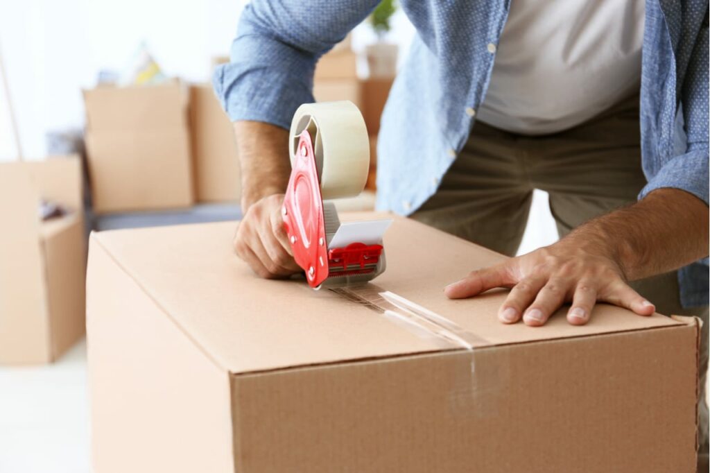 Umzugs Tipp: Sortieren Sie immer beim packen aus! Das spart im Endeffekt viel Zeit und Platz.
