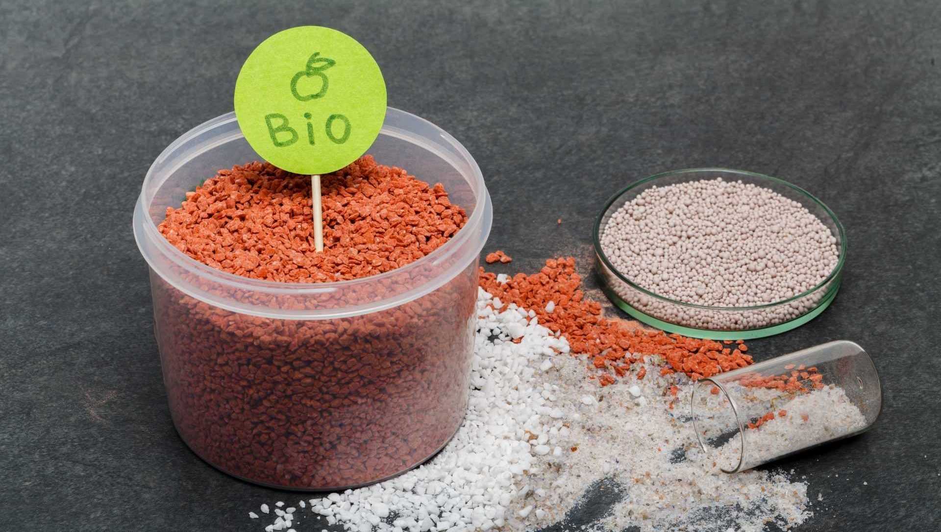 Bio Dünger zum Zimmerpflanzen düngen