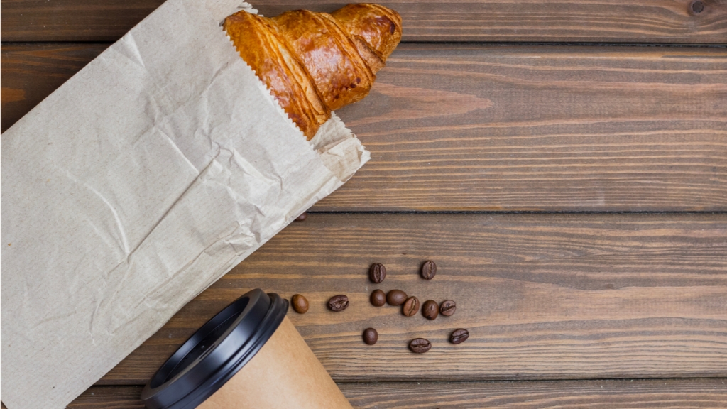 Mit Brotpapiertüten kann man wunderschöne DIY Sterne basteln.