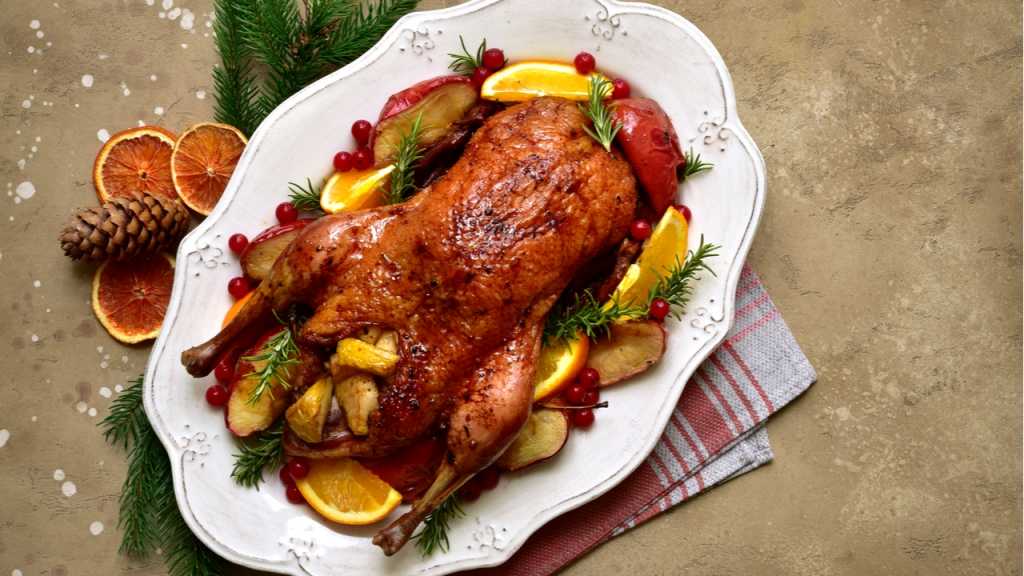 Das Weihnachtsmenü in Deutschland besteht in der Regel aus deftigen Speisen.