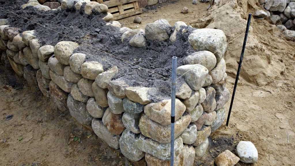 Hochbeet wird gebaut